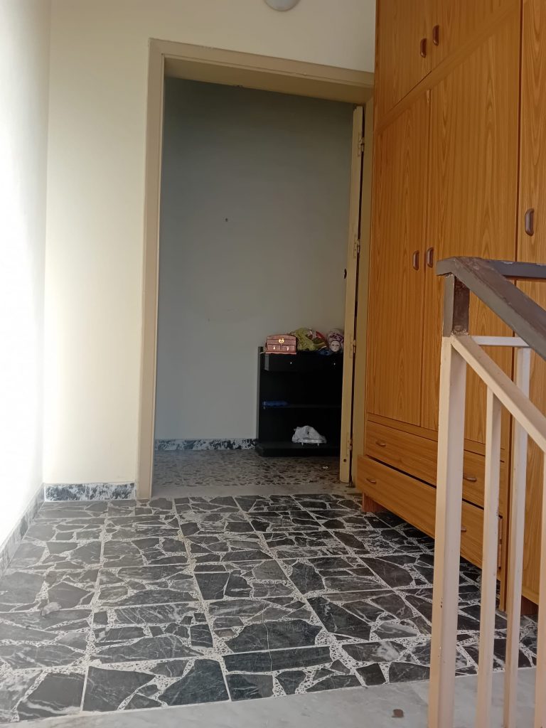 CASA INDIPENDENTE SU DUE LIVELLI CON GARAGE E CORTILE