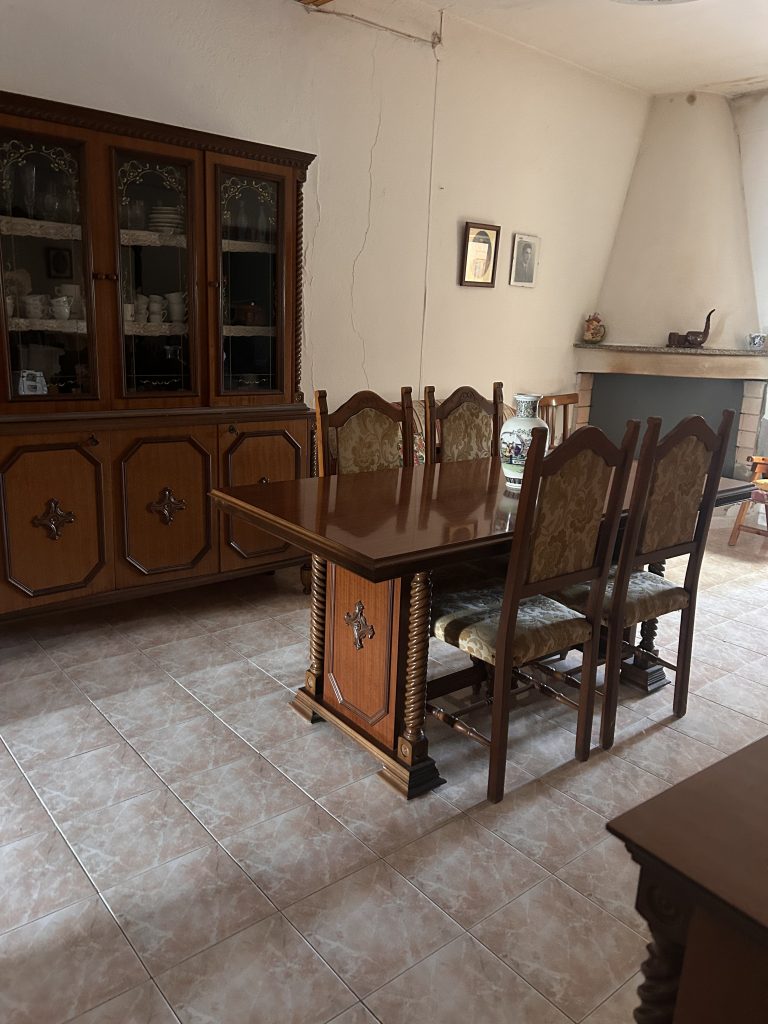 CASA CAMPIDANESE CON CORTILE IN ZONA CENTRALE