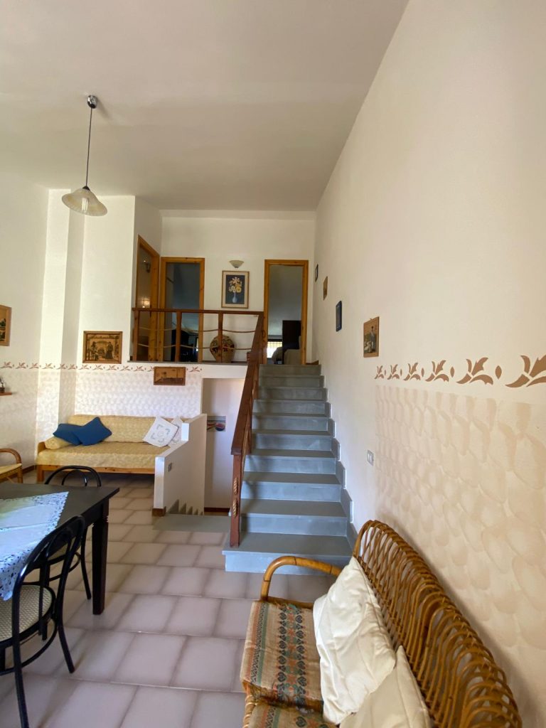 VILLETTA INDIPENDENTE A PUTZU IDU