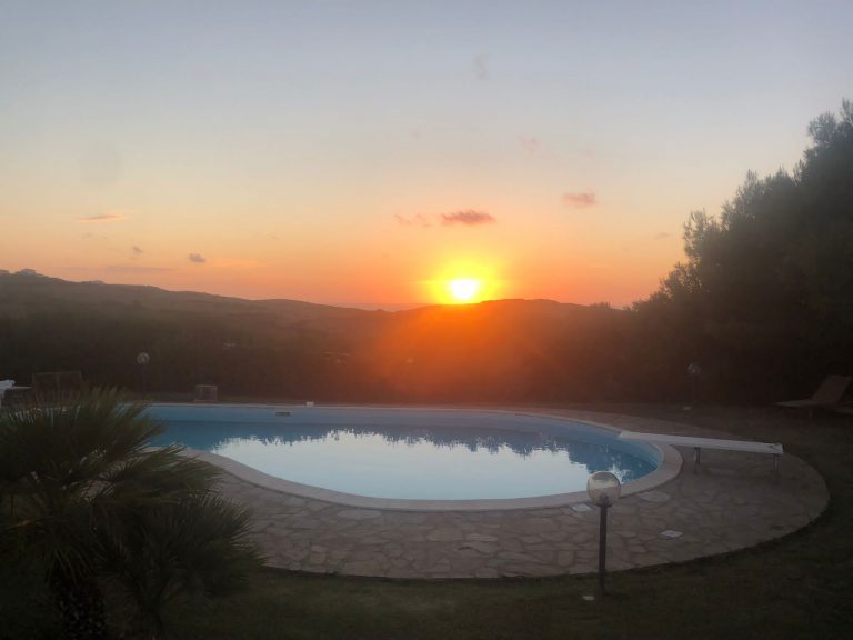 SPLENDIDA VILLA CON VISTA MARE